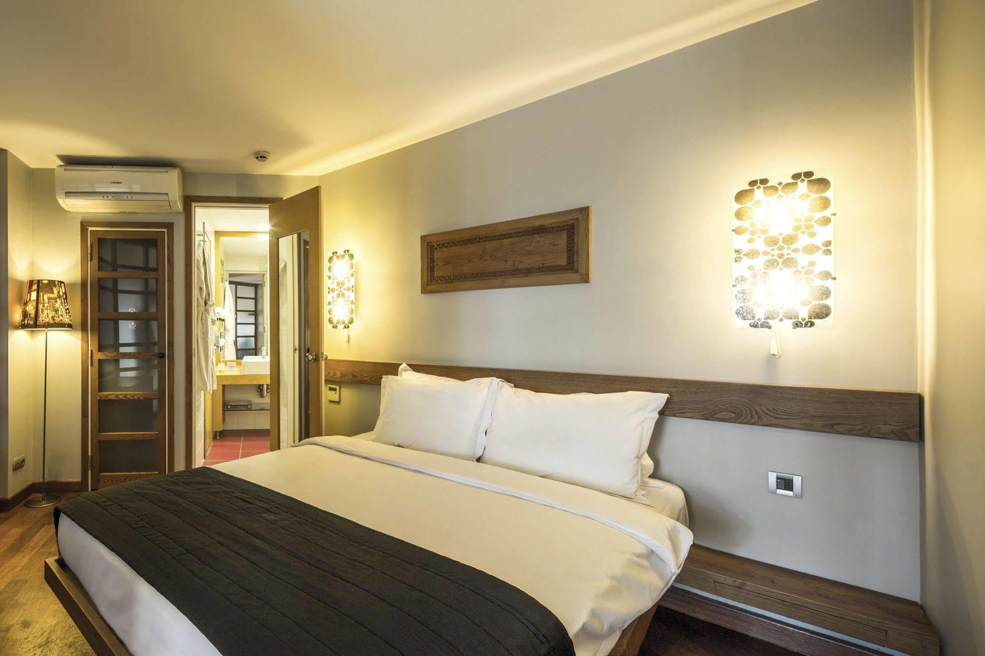 Taxim Suites Residences Istanbul Exterior photo